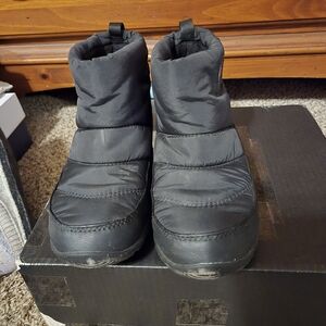 Sorel Whitney Camp Black Quilted Boots Sz 8